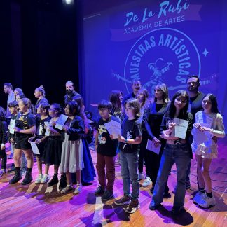 Alianza Colegio Cosmo Schools y De La Rubí Academia De Artes